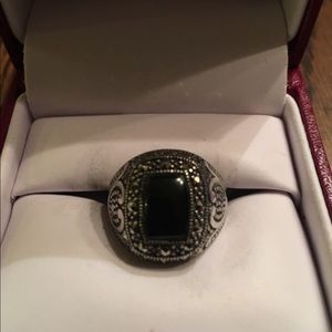 Stamped sterling silver ring. Onyx stone Size 7